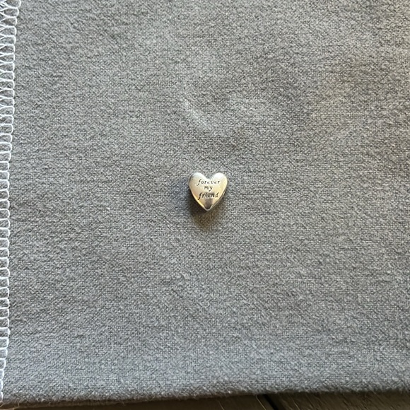 Pandora Mom/Friend Charm - Picture 2 of 4
